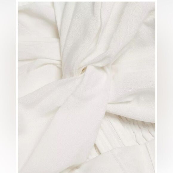 NEW ASTR The Label SERILDA CUTOUT PUFF SLEEVE MINI DRESS - Picture 11 of 17